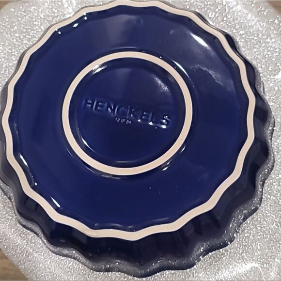 Henckels Ceramic Scalloped Pie Dish- Dark Blue - Picture 10 of 10